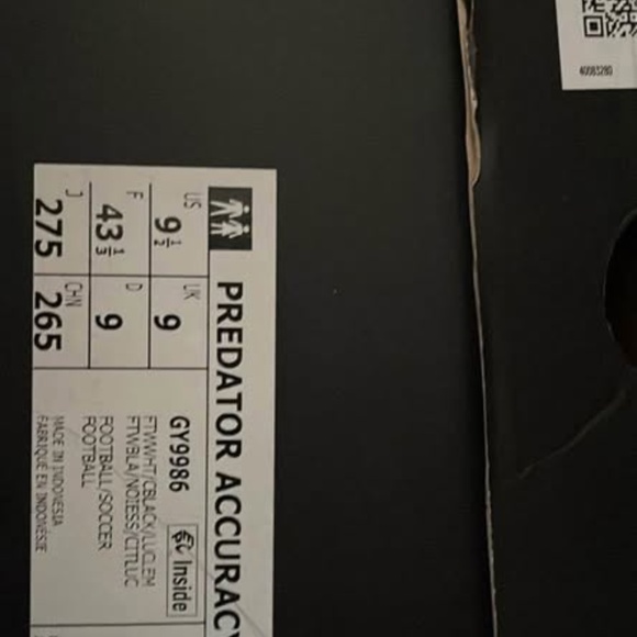 BRAND NEW men adidas predator accuracy indoor soccer shoes size US 10 - Picture 7 of 8